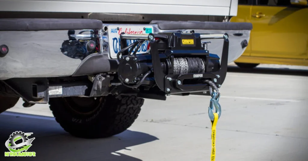 مطالعه دفترچه راهنما و نکات ایمنی وینچ برقی