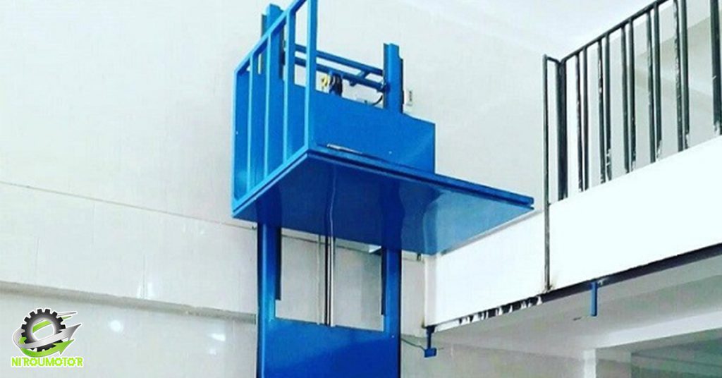 راهنمای کامل نکات ایمنی کار با بالابر کارگاهی